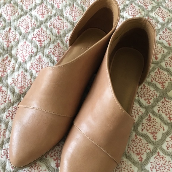 wenda cut out bootie